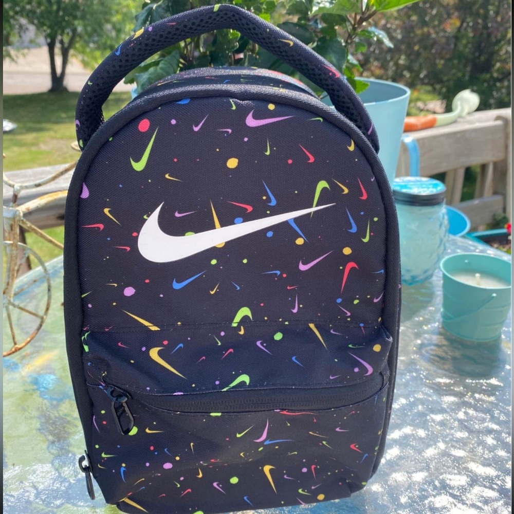 Nike lunchbox